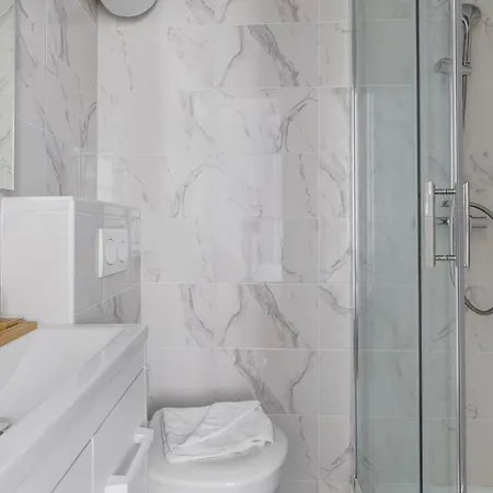 557 Niels - Stunning 17 Париж