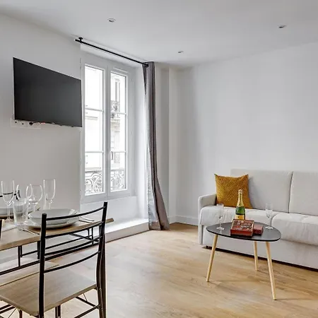 557 Niels - Stunning 17 * Paris